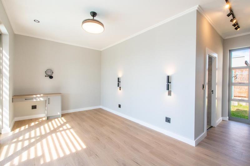 4 Bedroom Property for Sale in Renosterbos Estate Western Cape